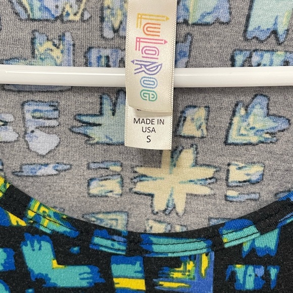 Lularoe Classic T - Picture 3 of 3